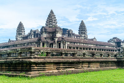 Exterior of temple against building