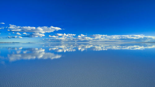 A superb view of uyuni salt lake