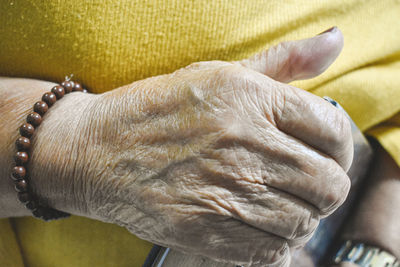 Close-up of woman hand