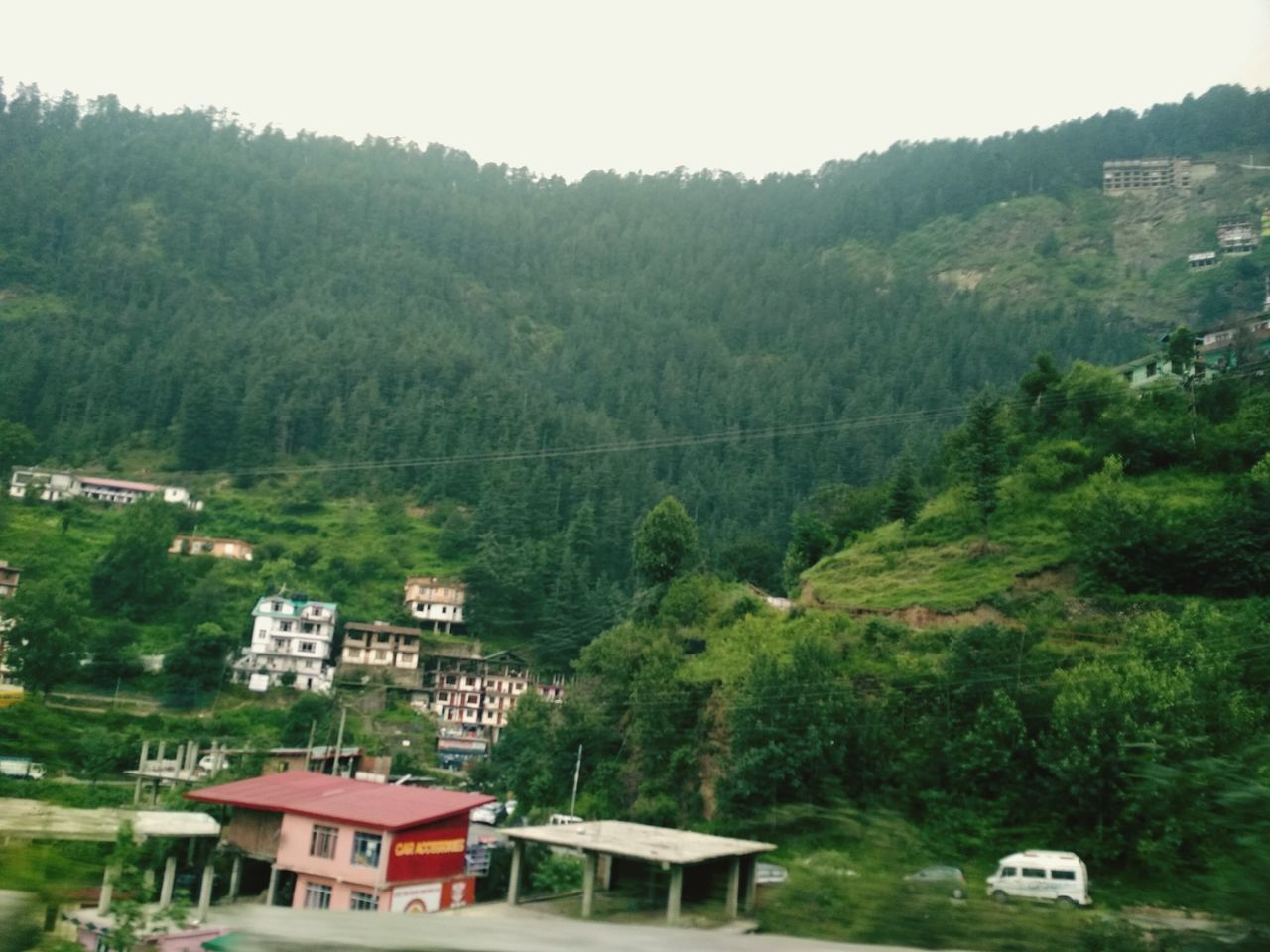 HOUSES ON MOUNTAIN