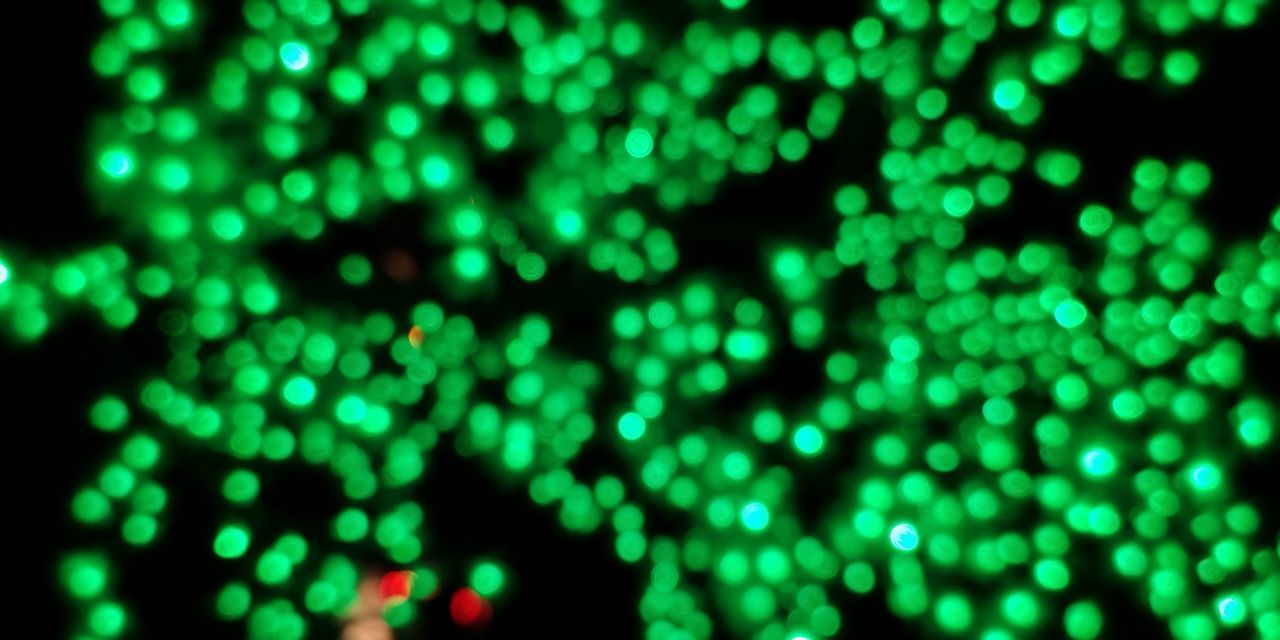 DEFOCUSED IMAGE OF LIGHTS