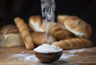 Close-up of bread in bowl on table