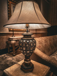 electric lamp