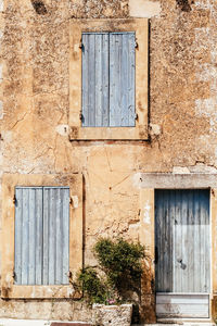 Entrance of building, gordes, provence, france