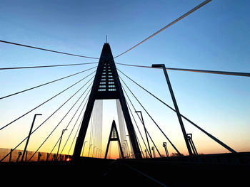 One day while i drove through the bridge. this view was fascinating. 