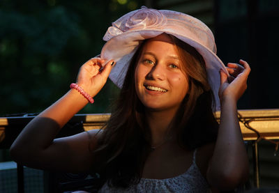 Portrait of a smiling young woman