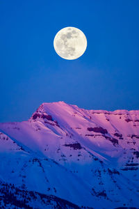 Moonrise over mount timpanogos