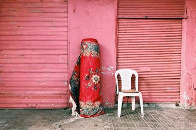 Graffiti on wall of building