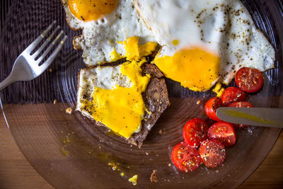 Directly above view of fresh breakfast in plate