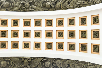 Full frame shot of narva triumphal arch ceiling