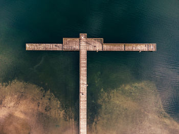 Cross on the lake