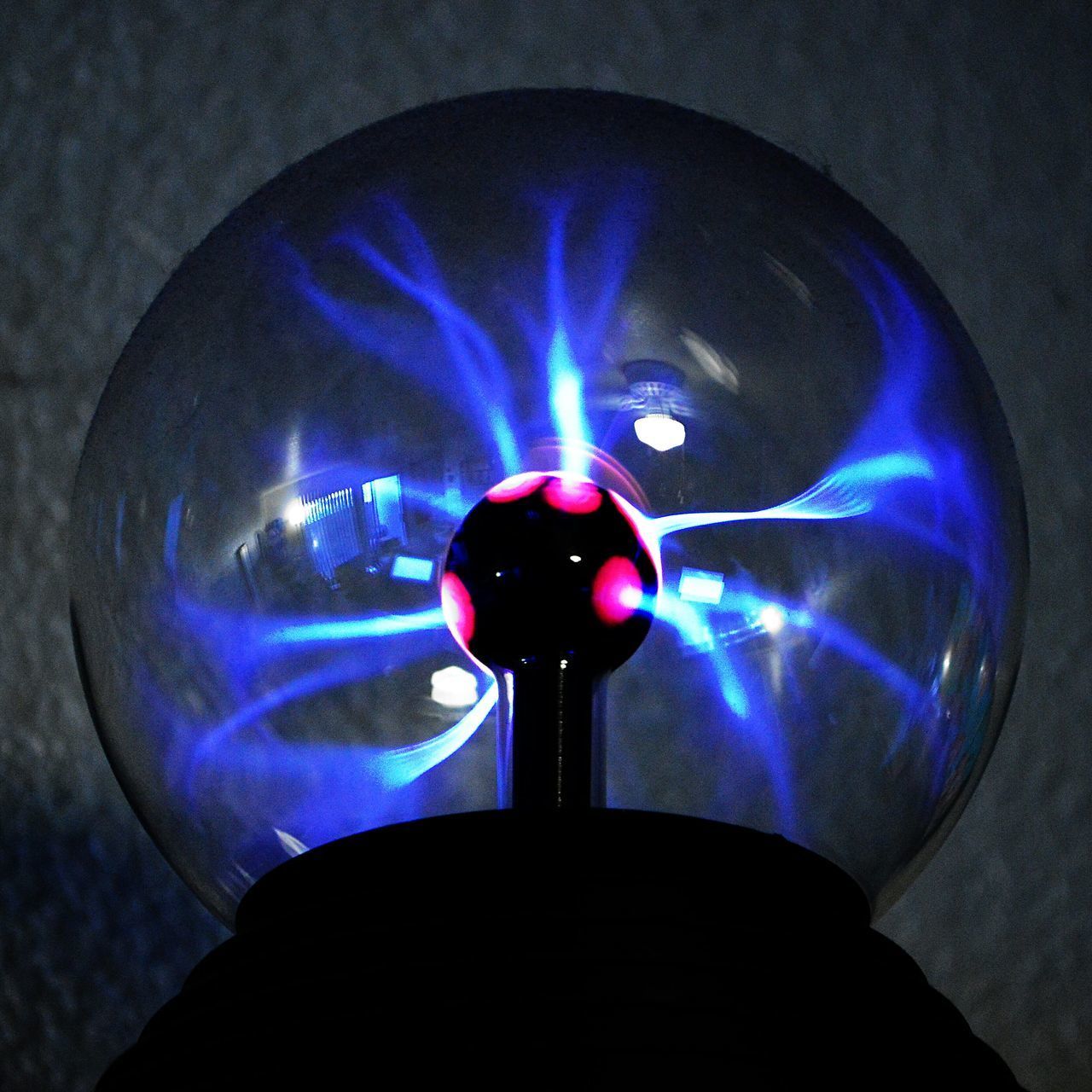 Plasma globe