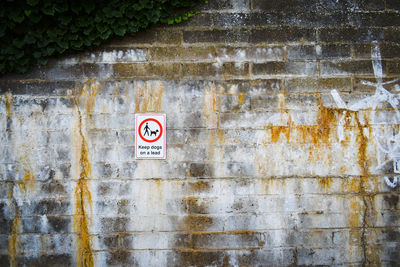 Information sign on wall