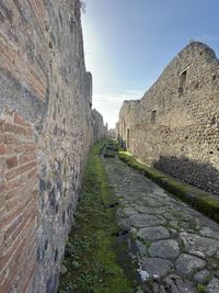 View of old ruins against sky