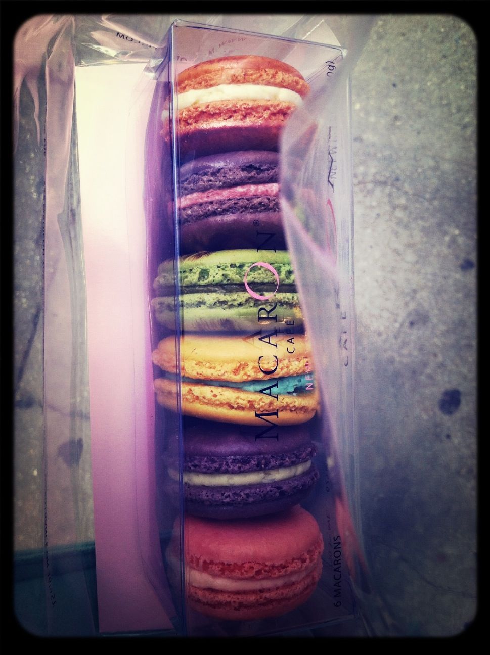 MacarOn Cafe