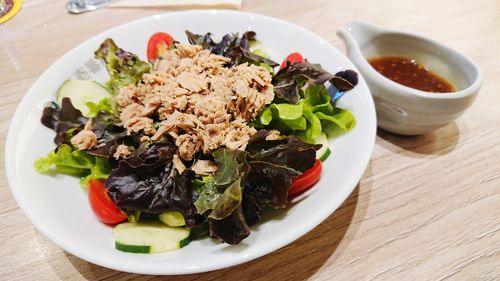 Close-up of salad in bowl on table