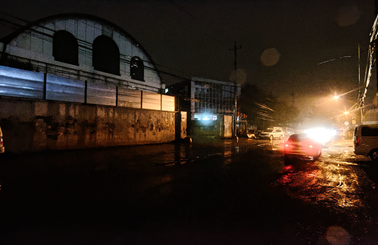 ILLUMINATED STREET LIGHT AT NIGHT