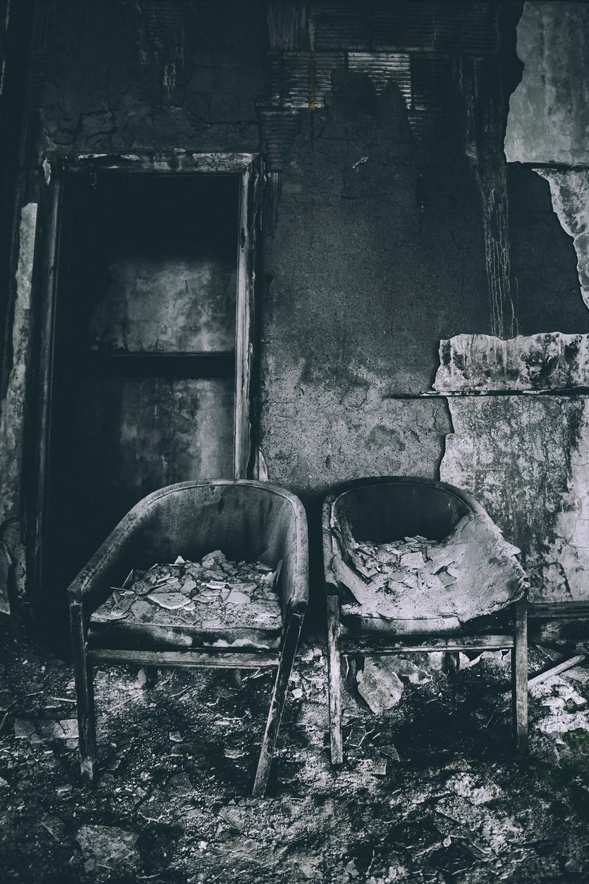 abandoned, old, obsolete, damaged, no people, chair, seat, run-down, decline, deterioration, bad condition, building, built structure, architecture, weathered, indoors, day, history, absence, rusty, ruined, messy