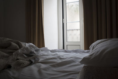 Empty bed at home