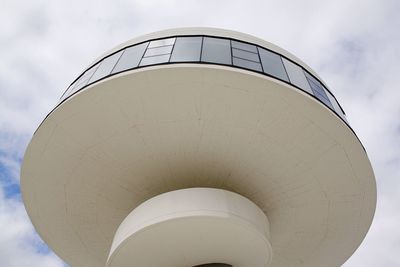 Niemeyer building