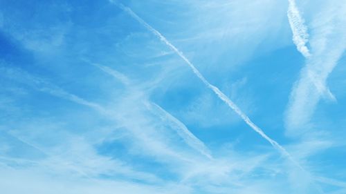 Low angle view of vapor trail in sky