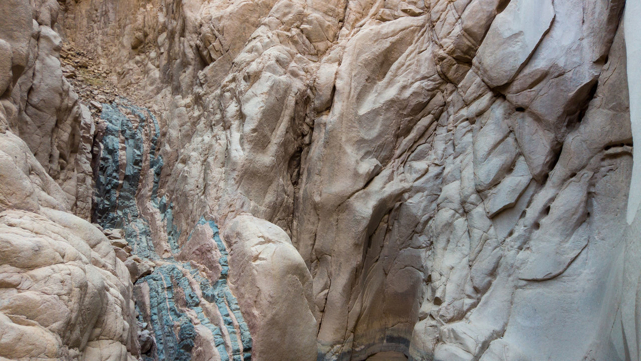 CLOSE-UP OF ROCK FORMATION