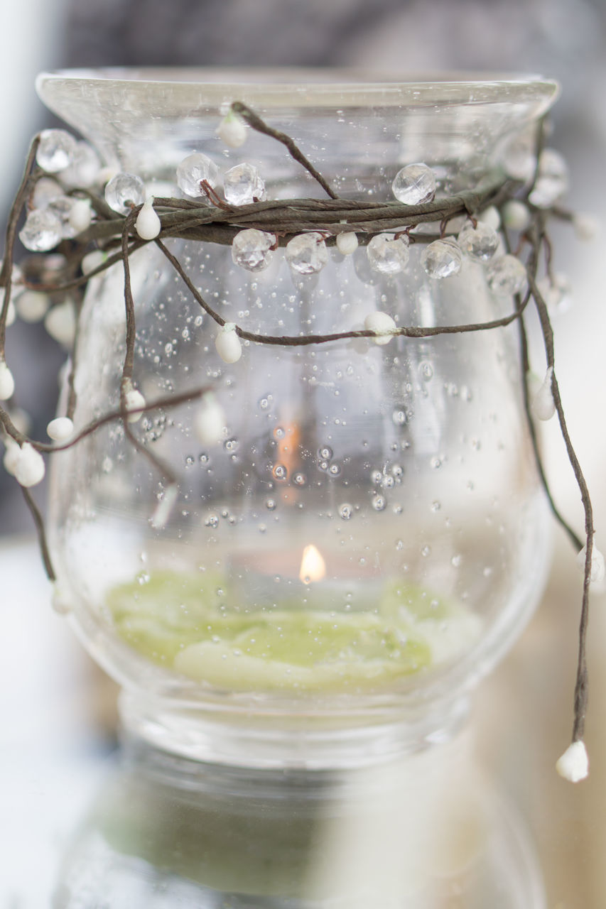 CLOSE-UP OF GLASS OF DRINK