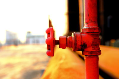 Water stop valve consisting of large water pipes