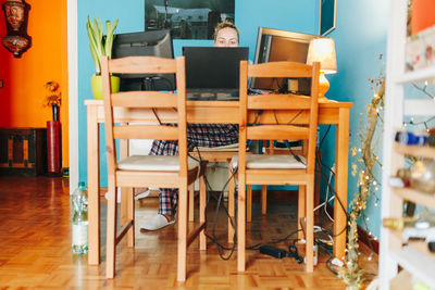 Empty chairs and tables at home