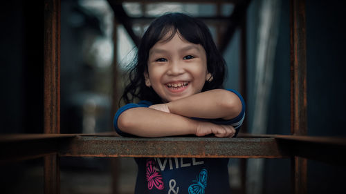 Portrait of cute girl smiling