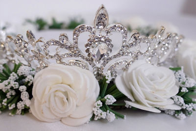 Close-up of white rose bouquet