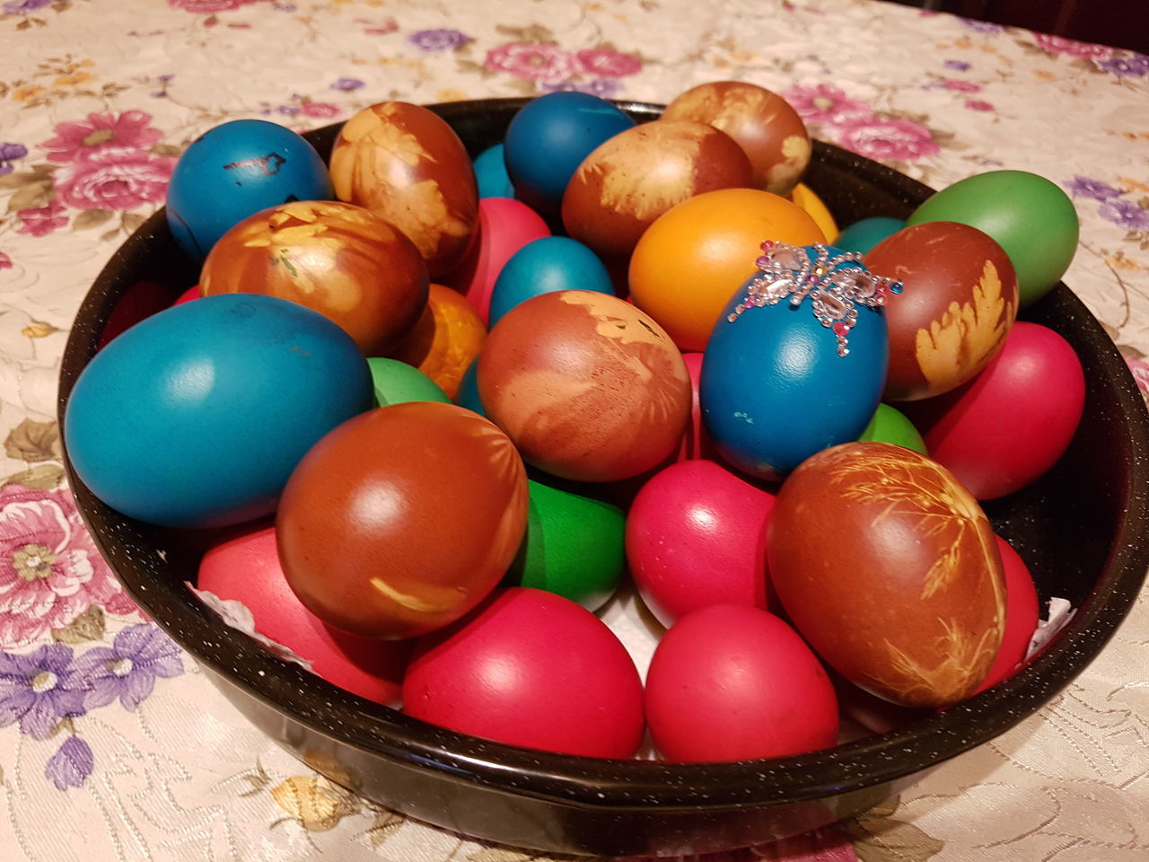 easter, food, tradition, easter egg, celebration, multi colored, egg, holiday, food and drink, no people, indoors, still life, decoration, event, high angle view, religion, container, close-up, table, large group of objects, belief, vibrant color, sweet food