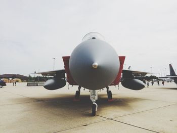 A view of a military jet fighter aircraft