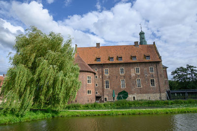 The castle of raesfeld in germany