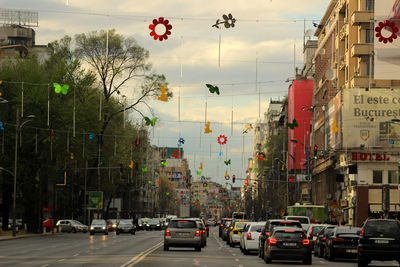 Traffic on city street