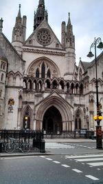 Royal courts of justice in city