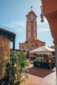 Buildings in city