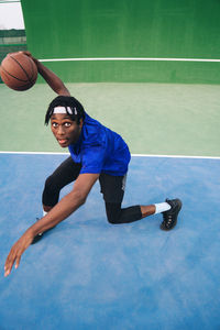 Portrait of the black man with the basketball