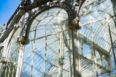 Low angle view of ceiling