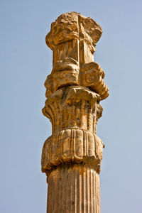 A picture of an old and ancient building in iran