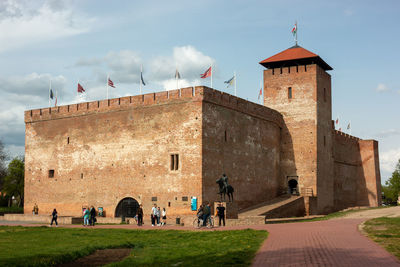 View of castle of gyula against sky.