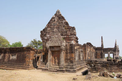 Ruins of temple against clear sky