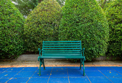 Empty bench in park