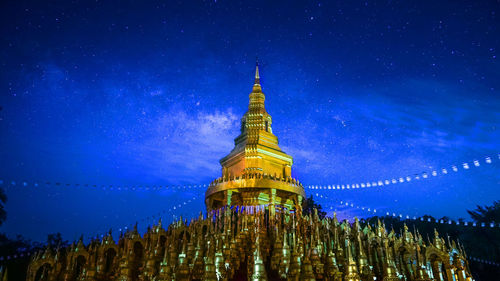 View of illuminated shwedagon pagoda at night