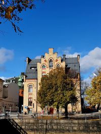 Buildings in city