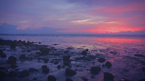Scenic view of dramatic sky over sea