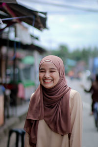 Portrait of a smiling young woman