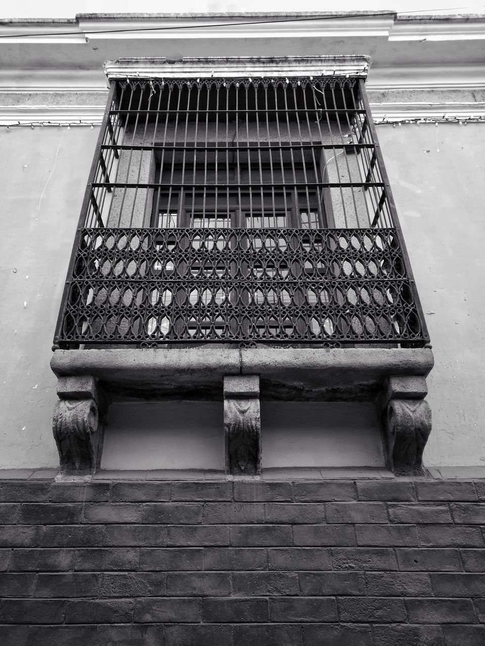 metal, metal grate, no people, close-up, day, indoors