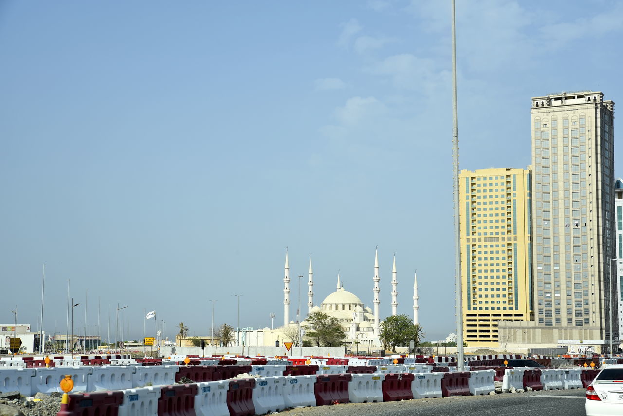 BUILDINGS AGAINST SKY IN CITY