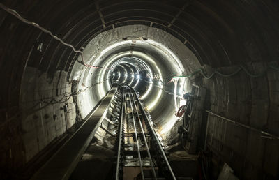 Illuminated tunnel